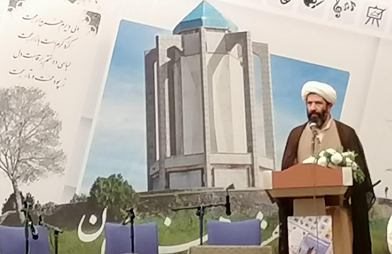 راه اندازي خانه هاي سرود در برخي از کانون هاي مساجد همدان/ تجليل از هنرمند انقلابي مسجدي